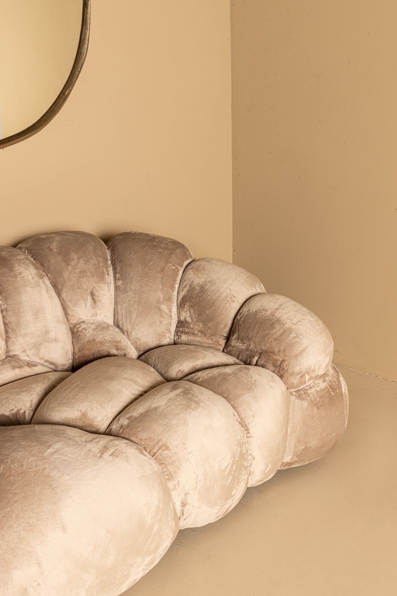 Sofa Nubibus – taupe, dunkel